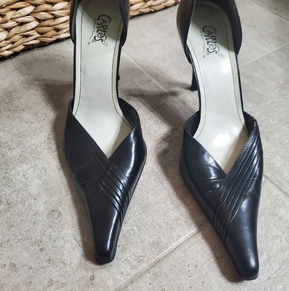 Carlos size 10